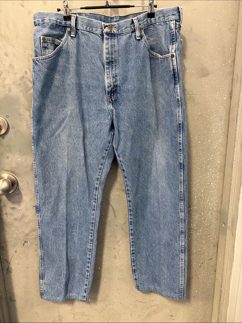 Vintage Y2K 2004 Wrangler Light Blue Straight Leg Men's Jeans